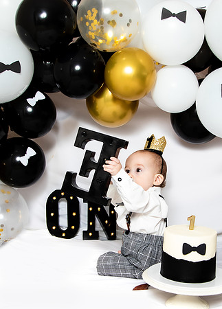 Nate's 1ST BDAY cake Smash! (1)