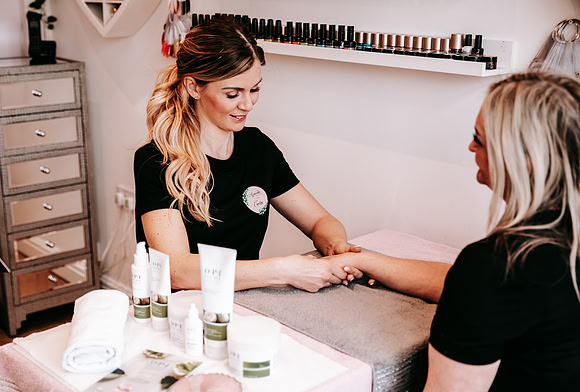 Aphrodite  (104)